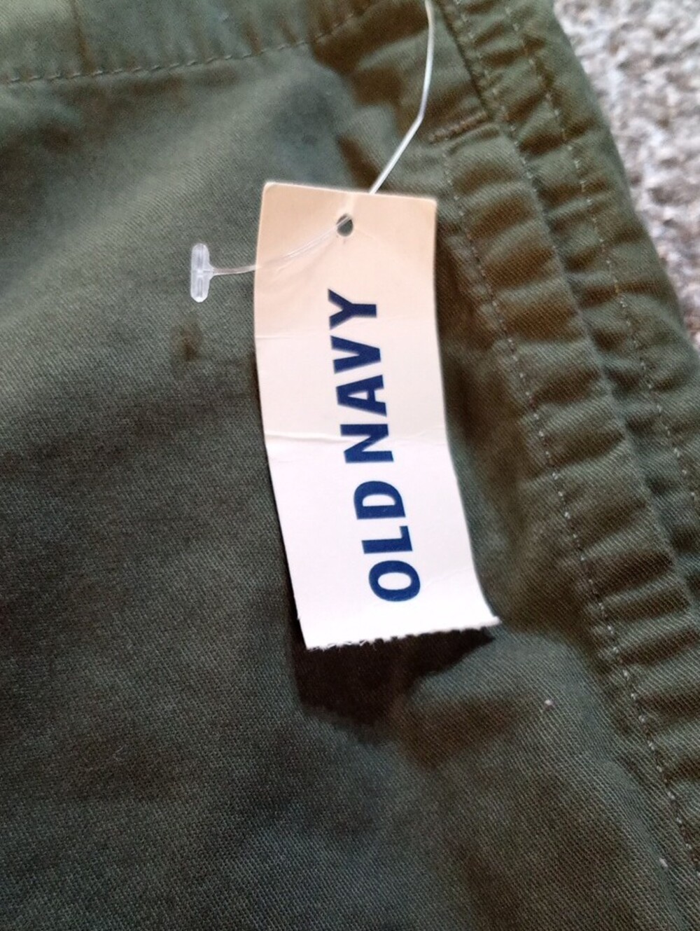 Women's Size 16 Old Navy  Olive Cargo Pants - Picture 3 of 10